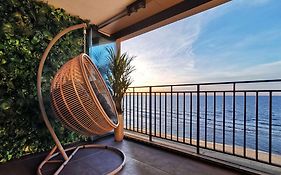 Sea View Smart & Garden Vip Apartment